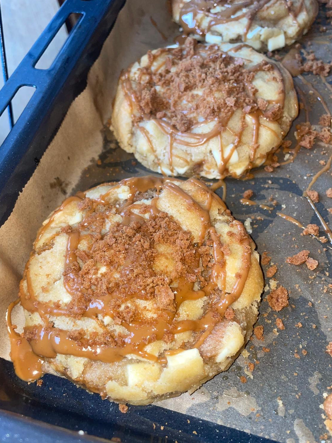 Biscoff Stuffed Cookie