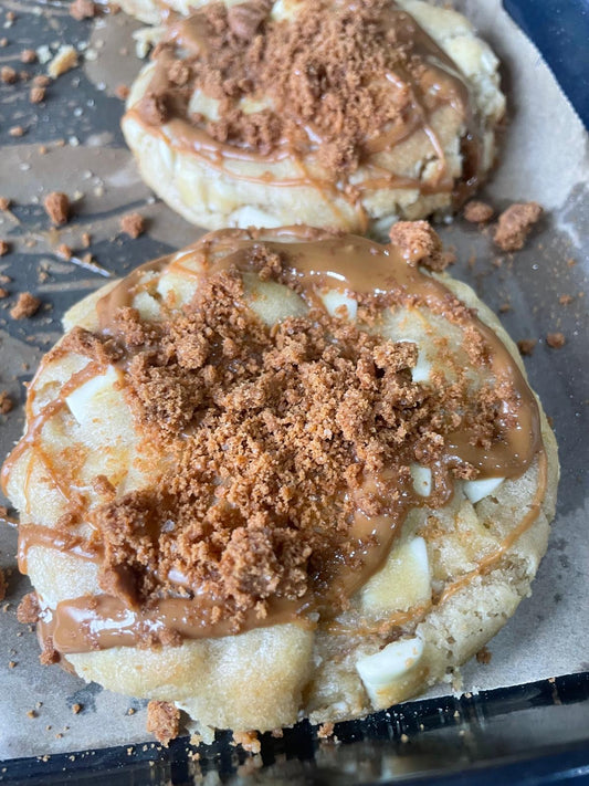 Biscoff Stuffed Cookie