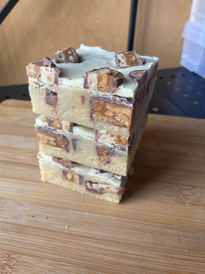 Snickers Blondie